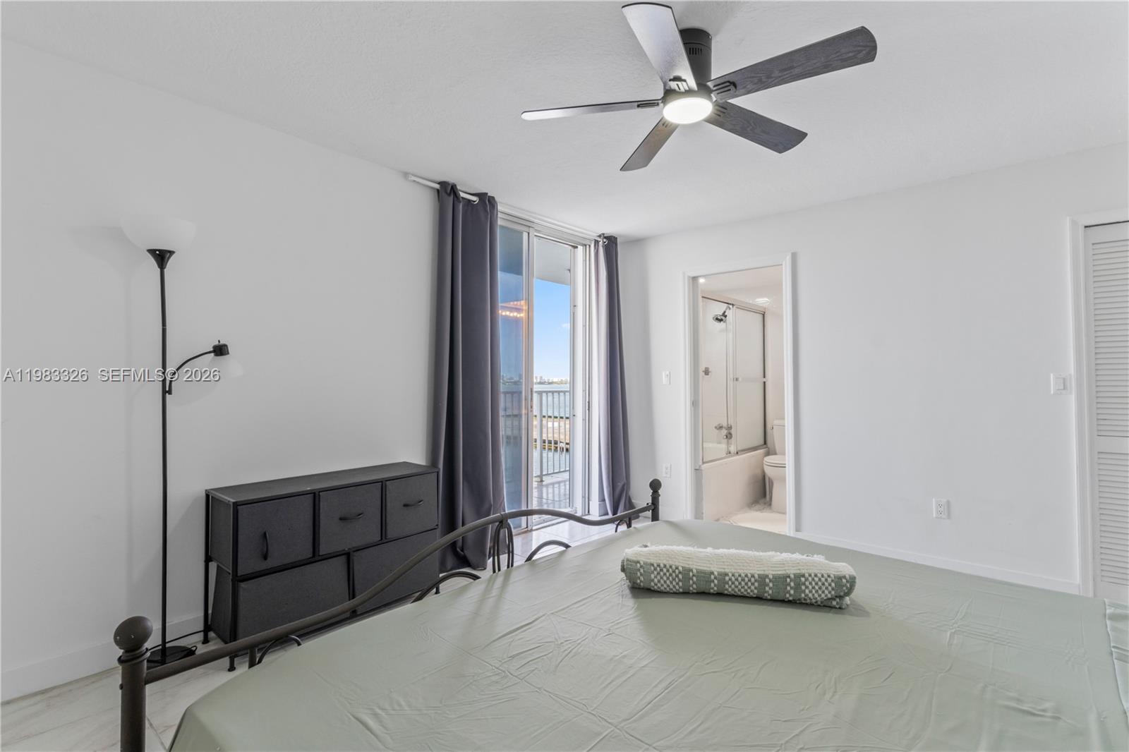 7933 West Dr #1025 North Bay Village, FL 33141