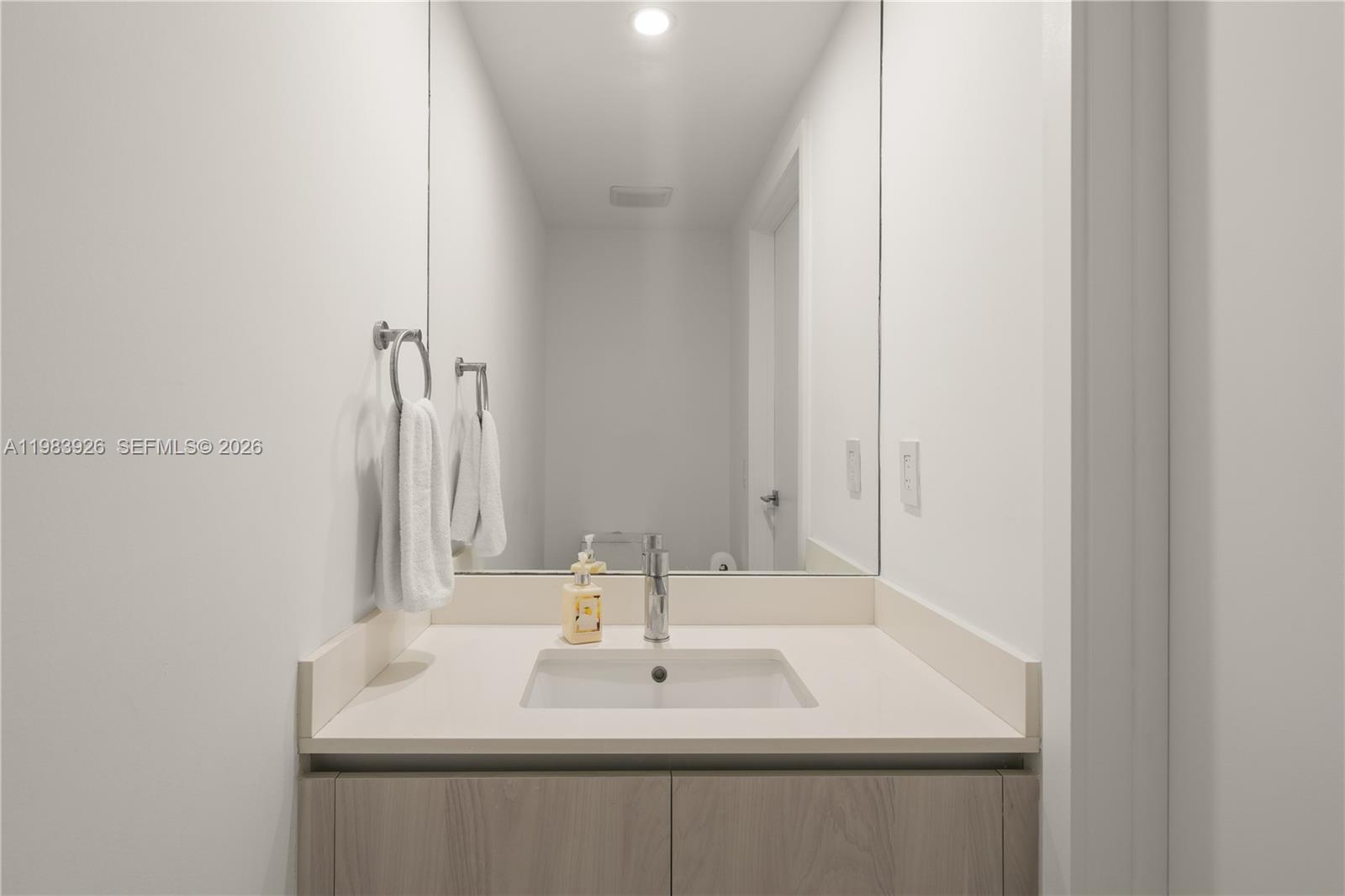 3131 NE 7th Ave #1202 Miami, FL 33137