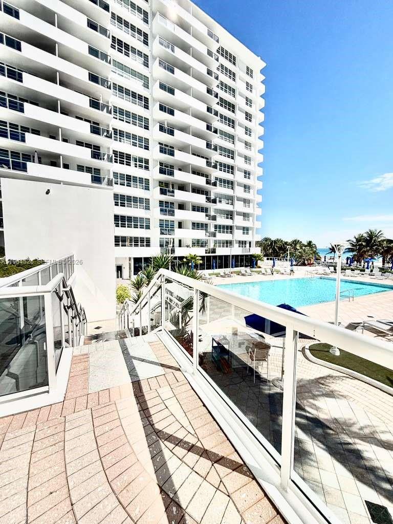 100 Lincoln Rd #825 Miami Beach, FL 33139