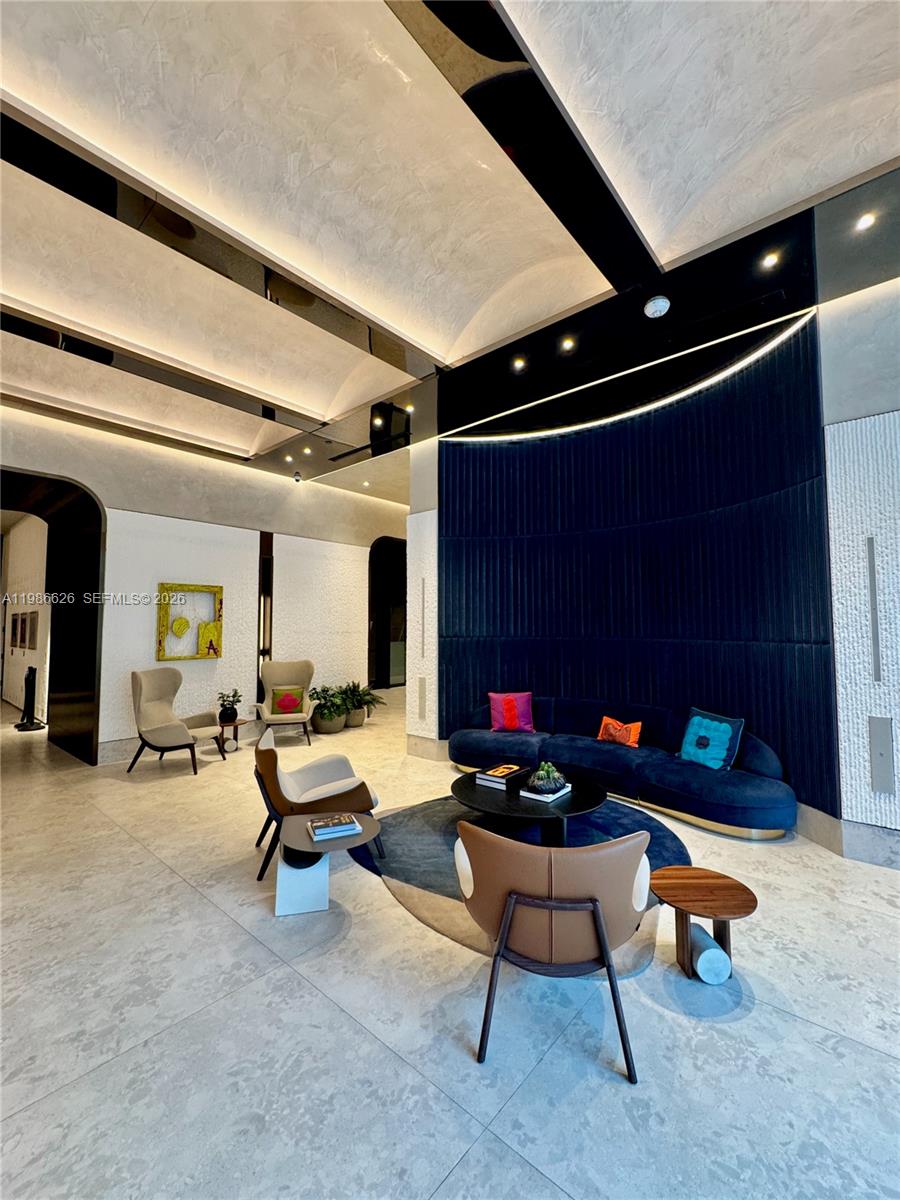 image E11EVEN Hotel & Residences15