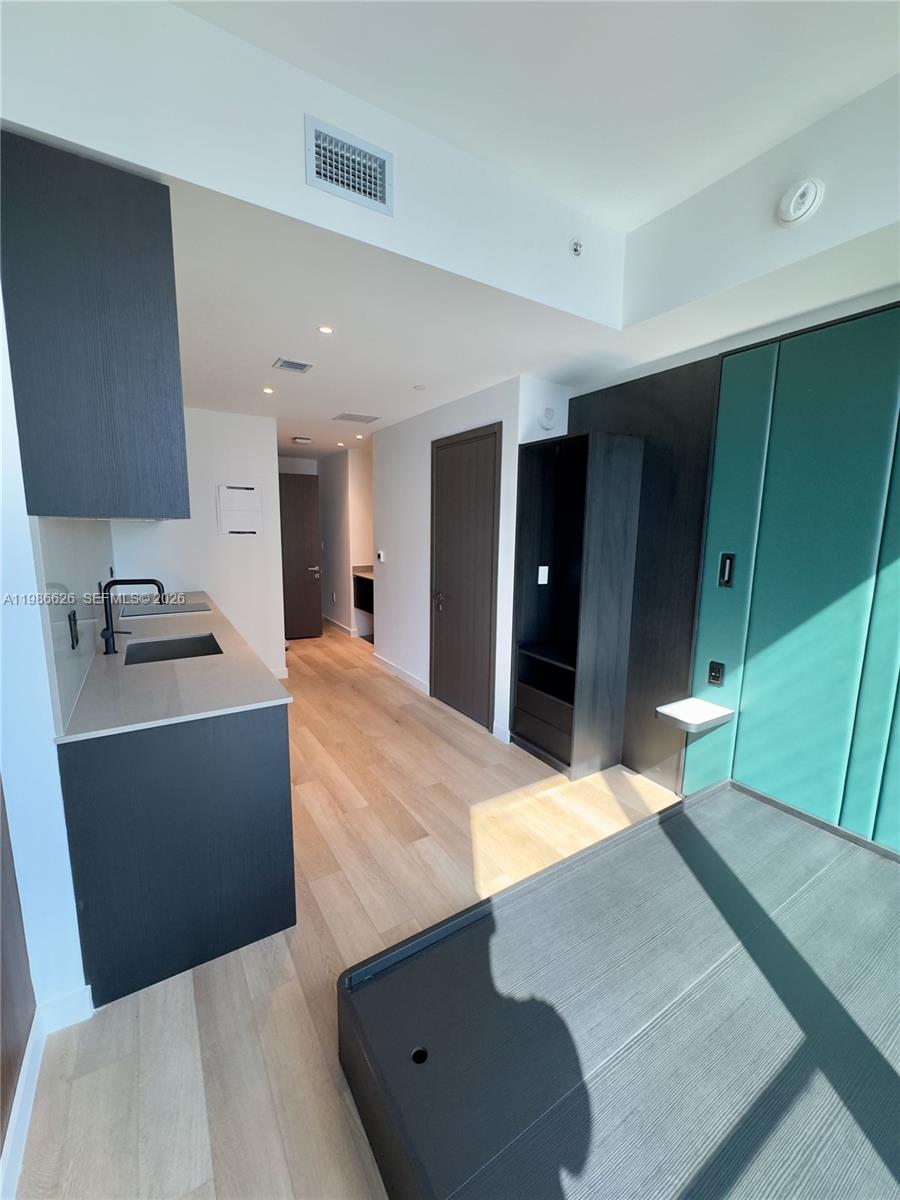 20 NE 11th St #3006A Miami, FL 33132