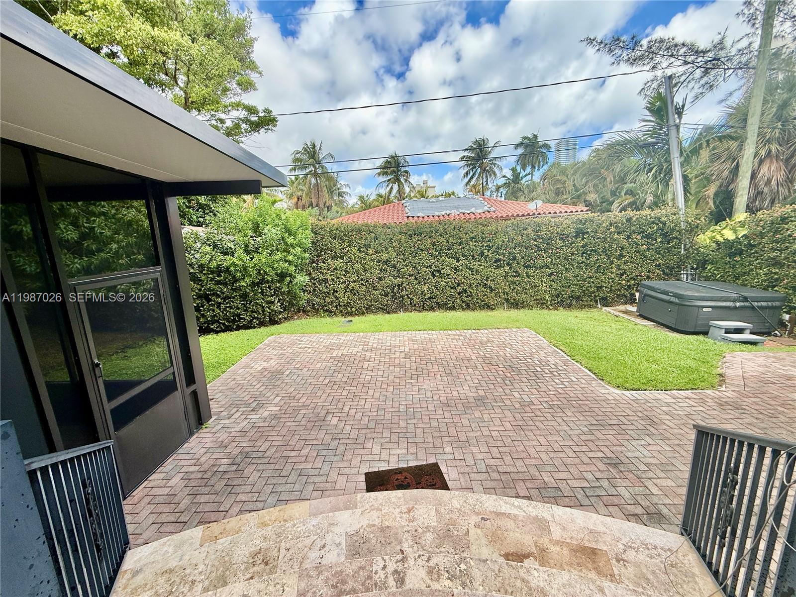 211 189th Ter Sunny Isles Beach, FL 33160