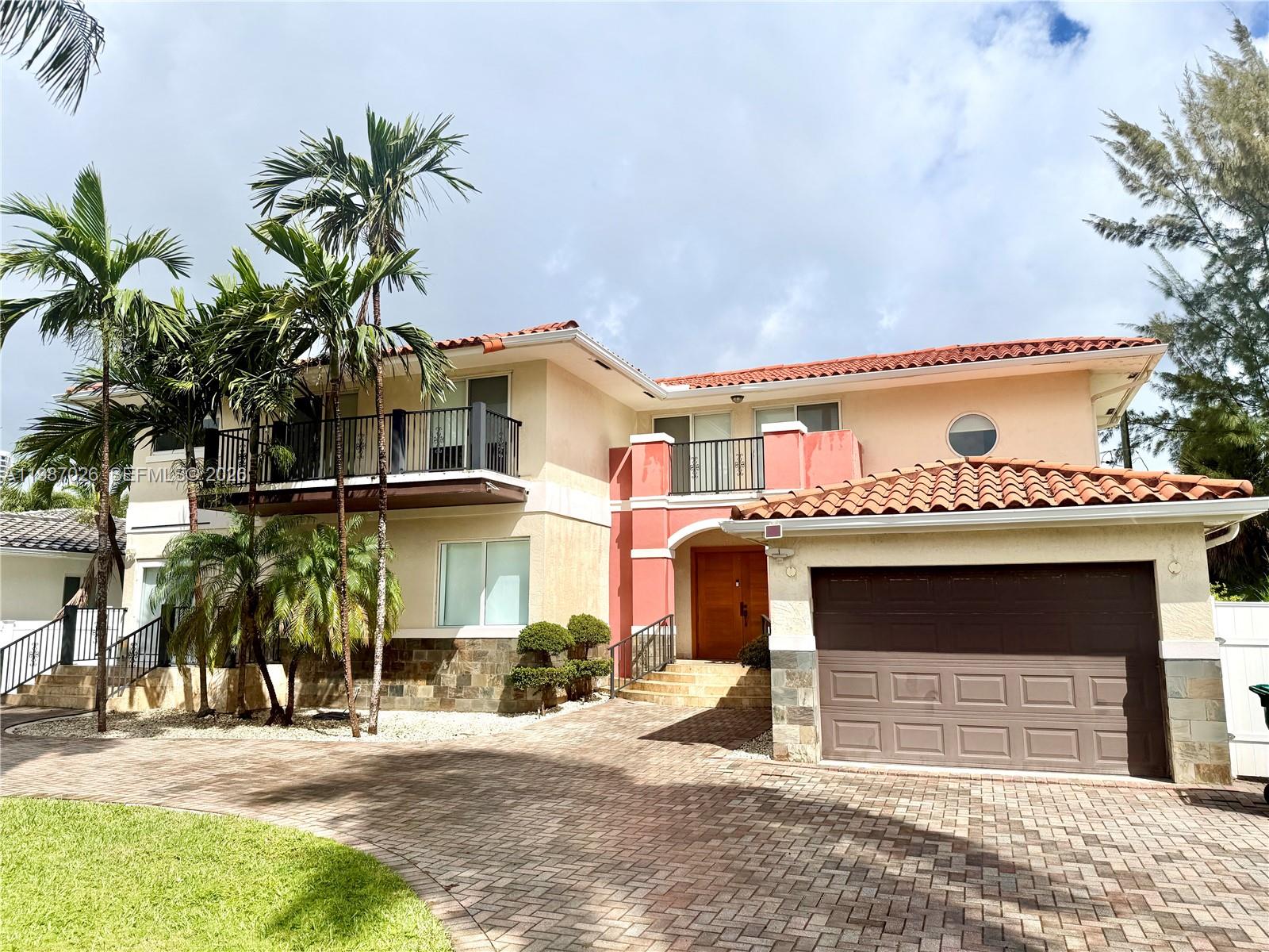 211 189th Ter Sunny Isles Beach, FL 33160