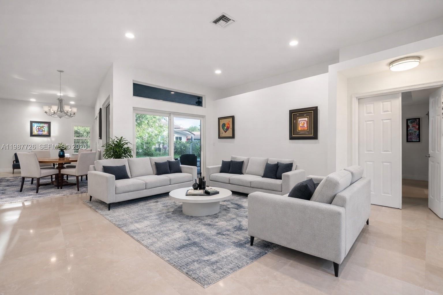 3744 Oak Rdg Cir Weston, FL 33331