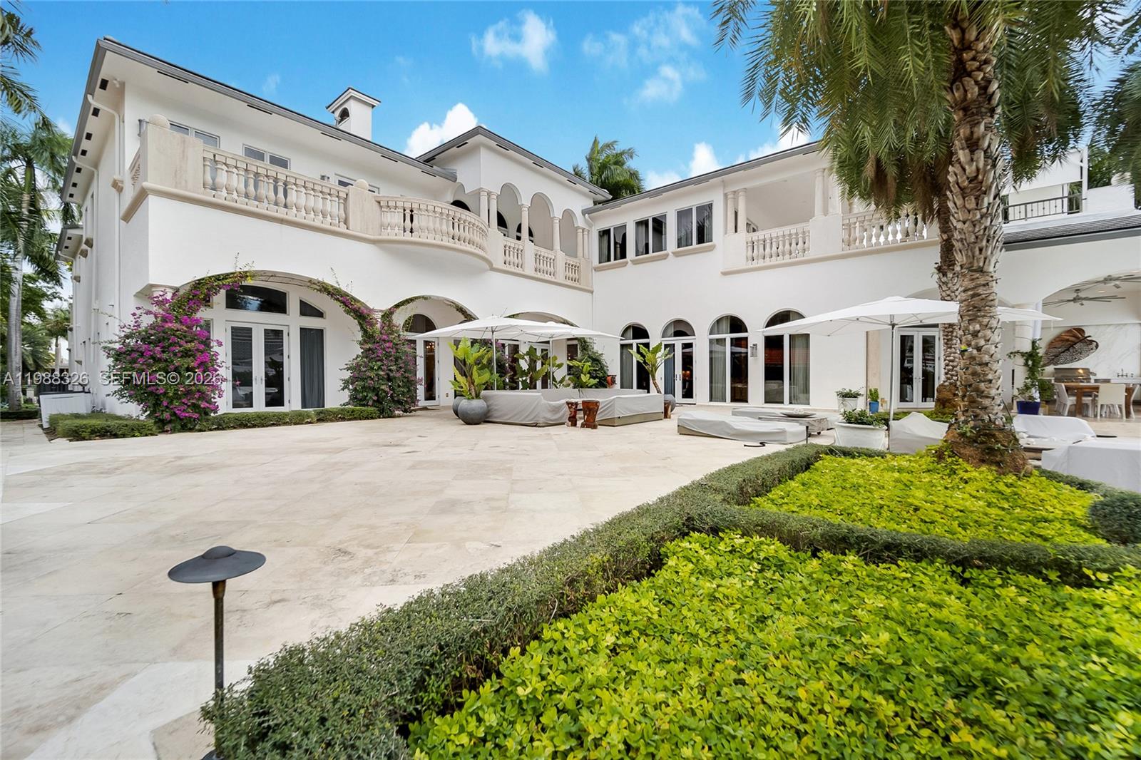 100 Palm Ave Miami Beach, FL 33139