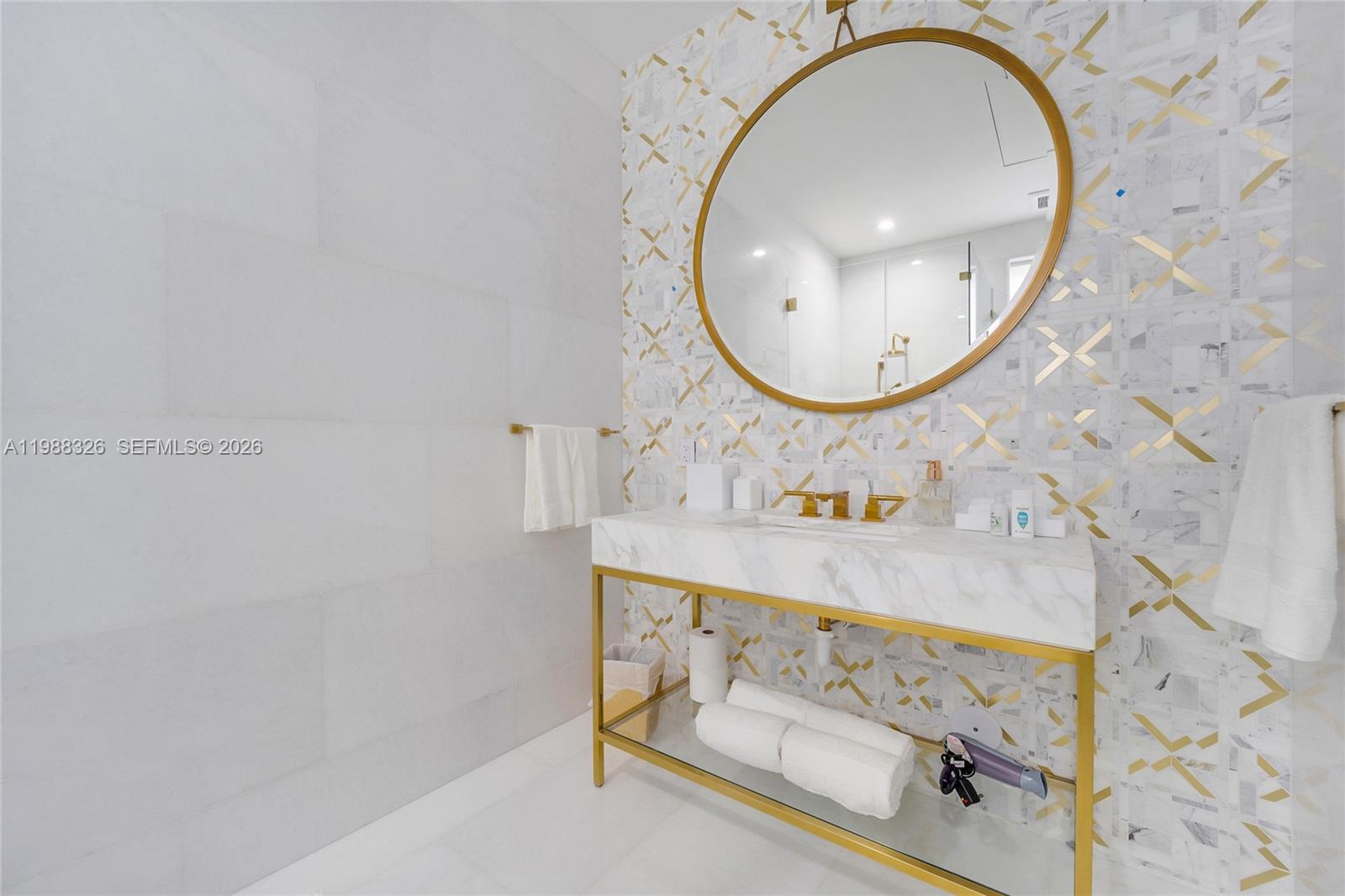 100 Palm Ave Miami Beach, FL 33139