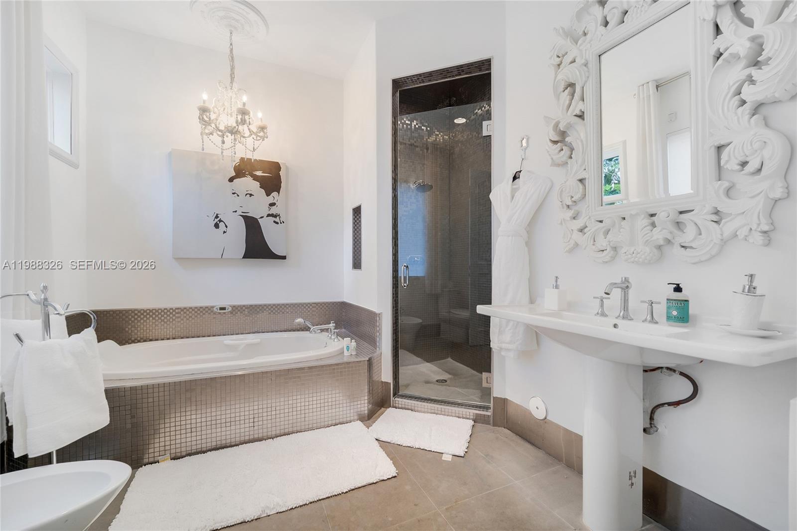 100 Palm Ave Miami Beach, FL 33139