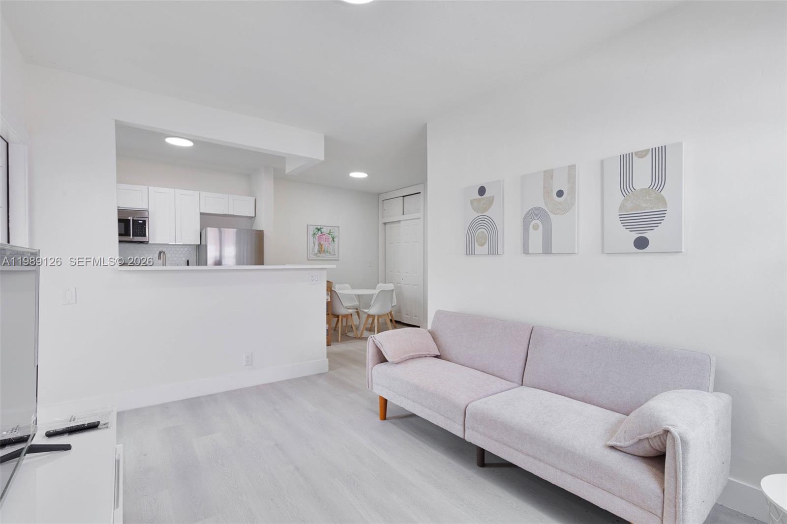 1228 Pennsylvania Ave #7 Miami Beach, FL 33139