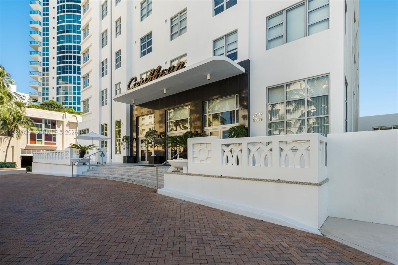 3739 Collins Ave #N-604 Miami Beach, FL 33140