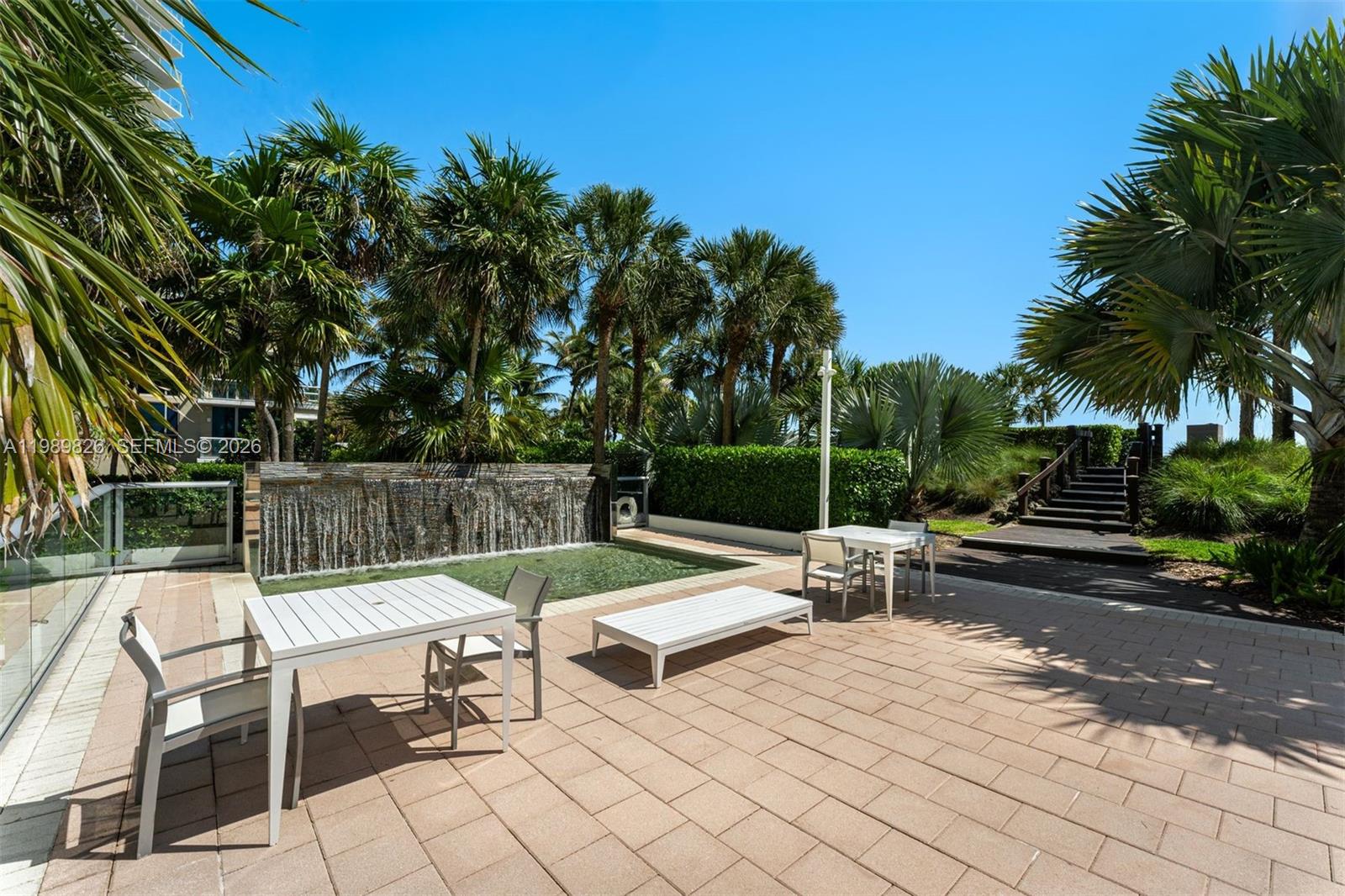 3739 Collins Ave #N-604 Miami Beach, FL 33140