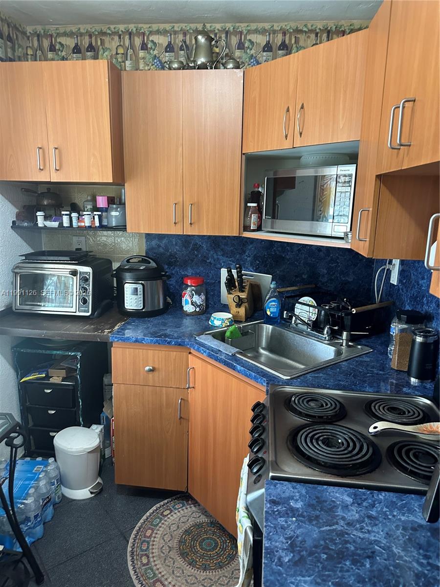 2375 NE 137th St North Miami Beach, FL 33181