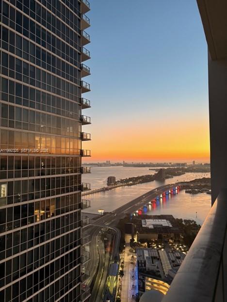 1040 Biscayne Blvd #2605 Miami, FL 33132