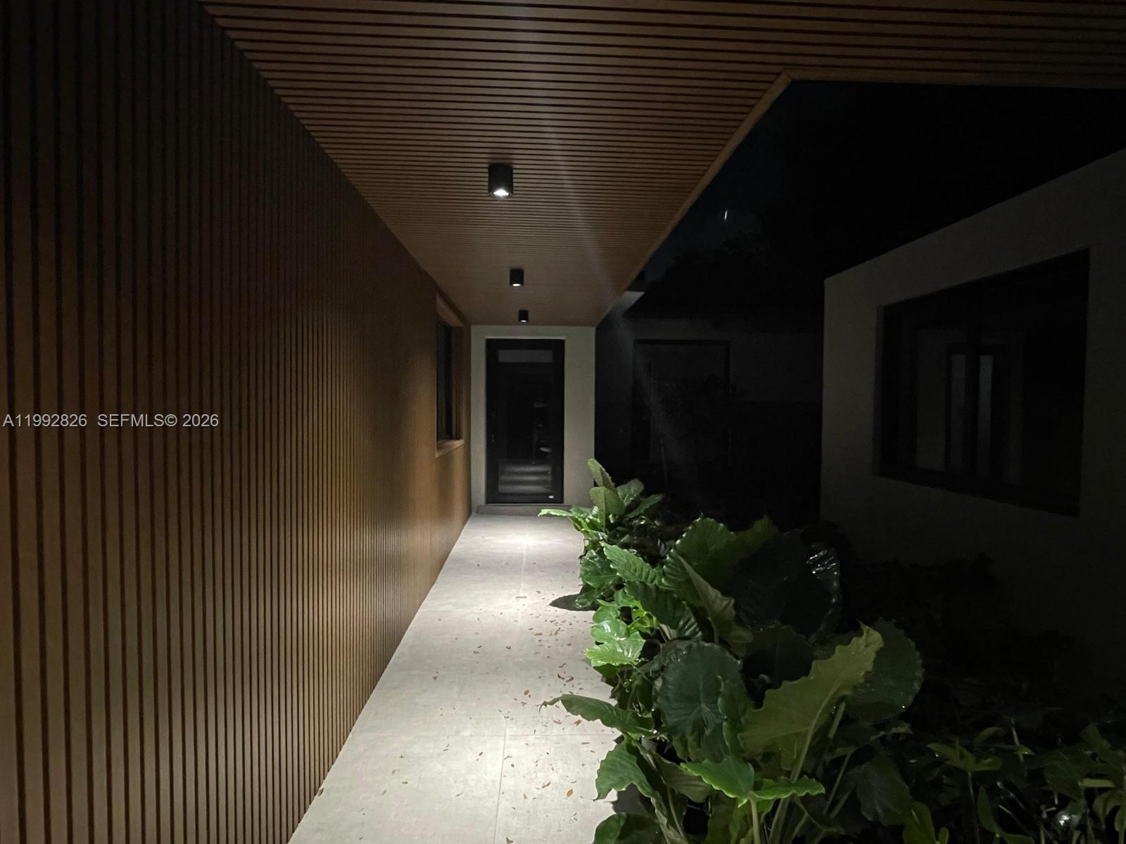 2110 NE 191st Dr North Miami Beach, FL 33179