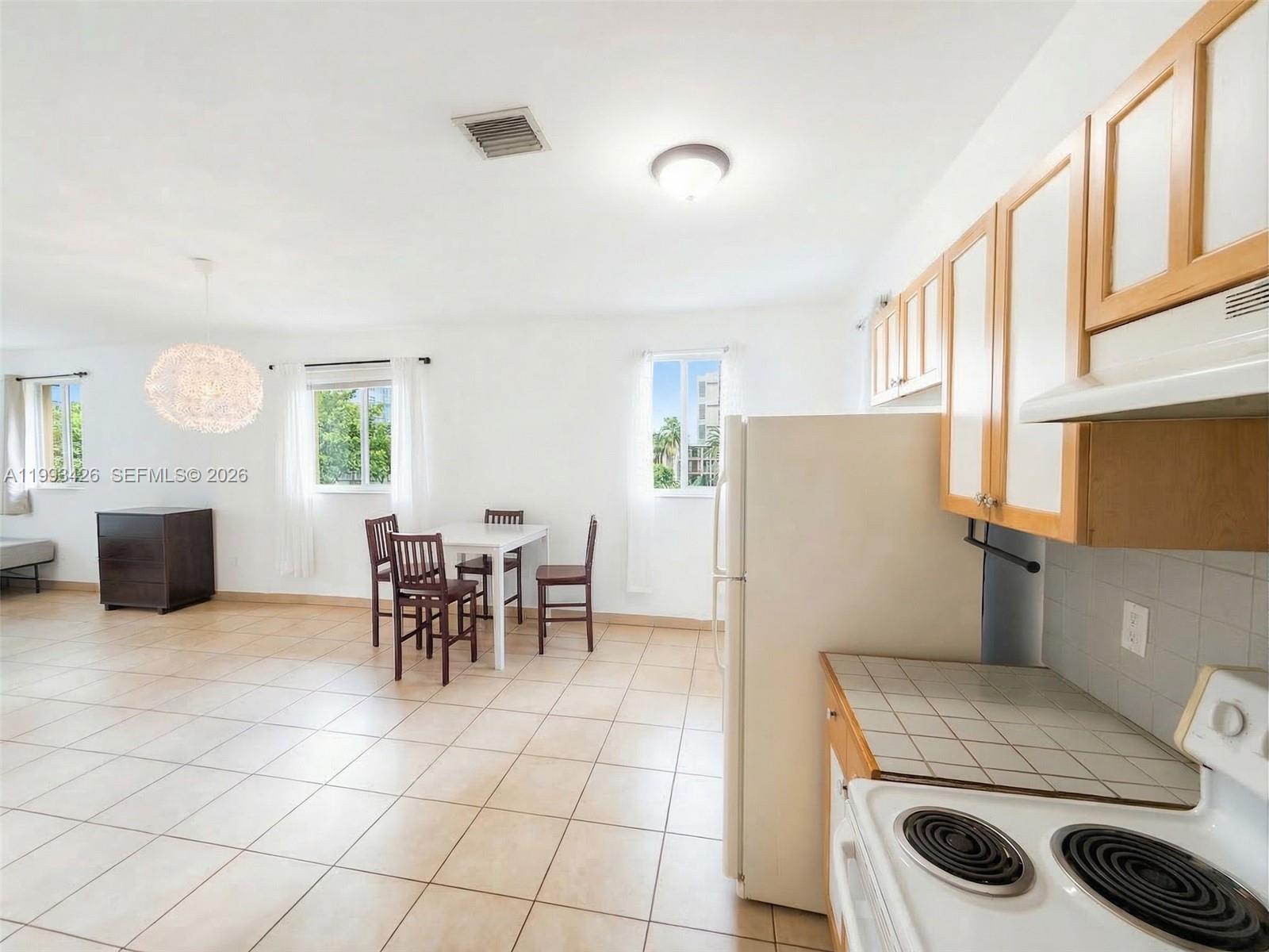 404 NE 27th #1=2A Miami, FL 33137