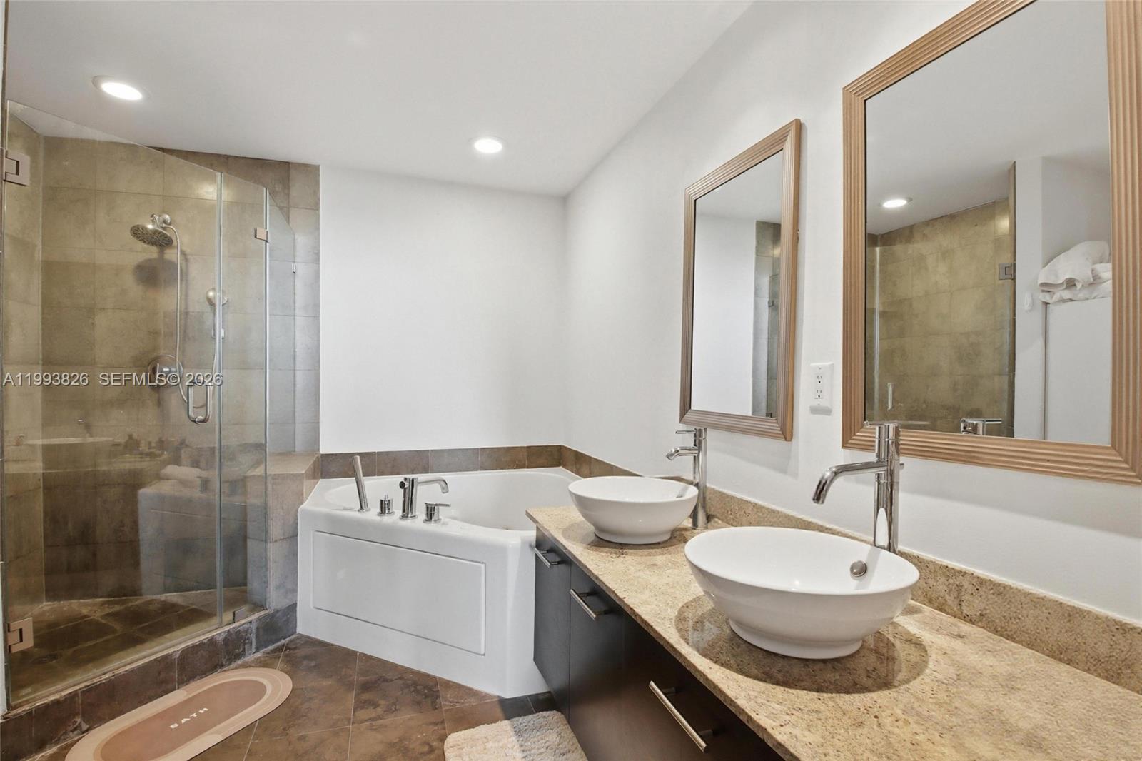 image Uptown Marina Lofts9