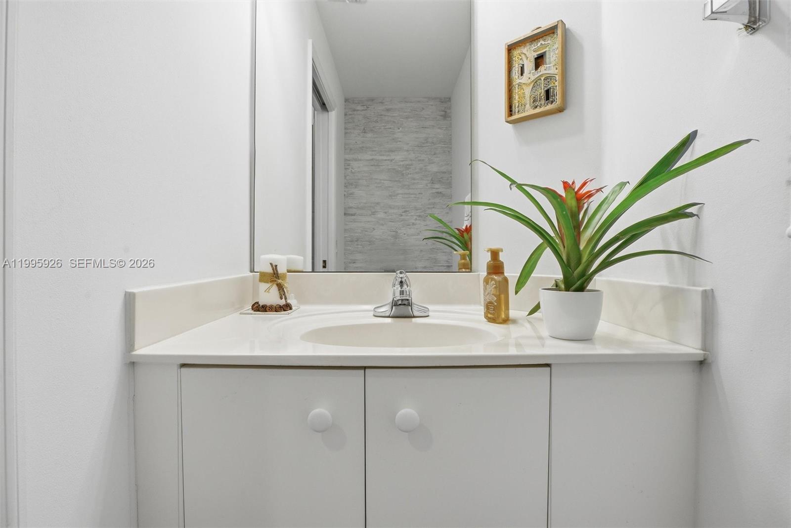 1326 Canary Is Dr Weston, FL 33327