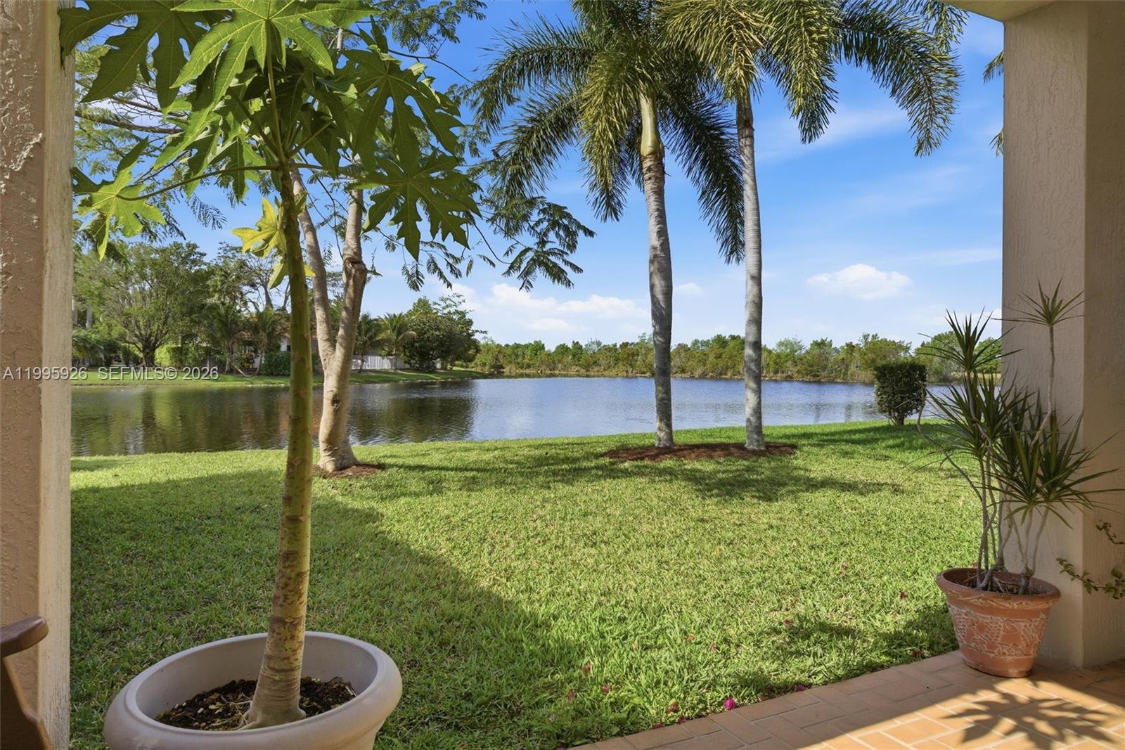 1326 Canary Is Dr Weston, FL 33327