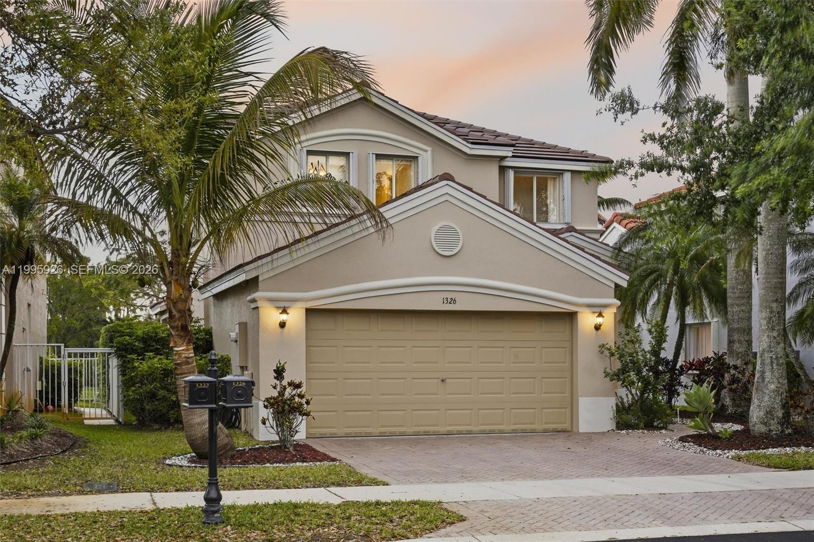 1326 Canary Is Dr Weston, FL 33327