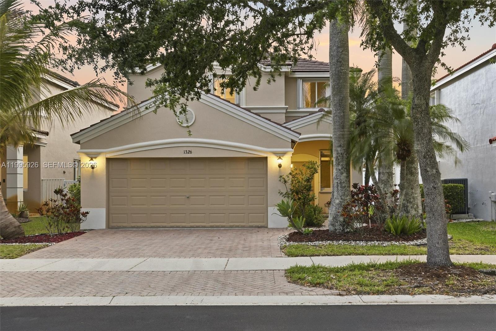 1326 Canary Is Dr Weston, FL 33327