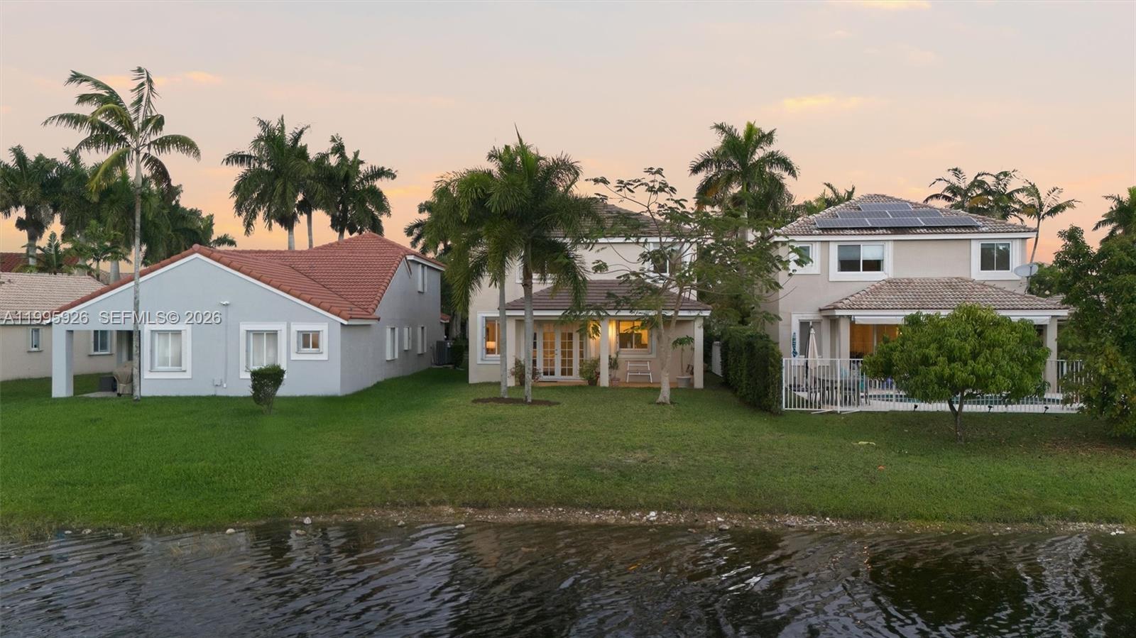 1326 Canary Is Dr Weston, FL 33327