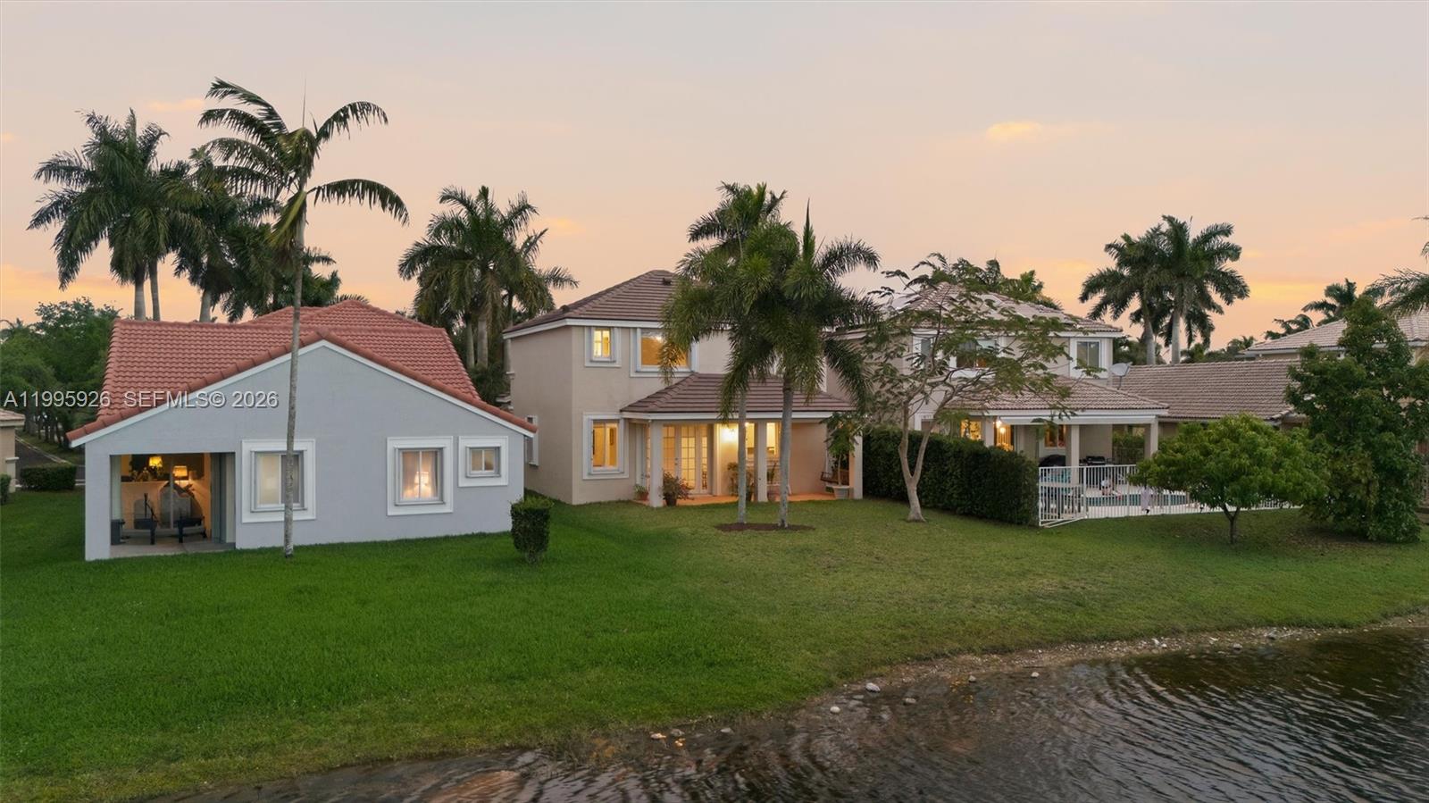 1326 Canary Is Dr Weston, FL 33327