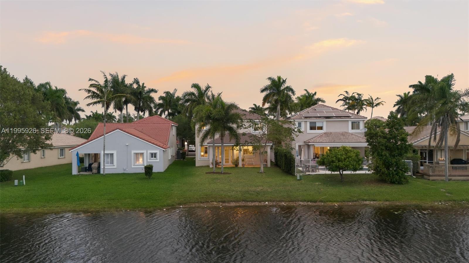 1326 Canary Is Dr Weston, FL 33327