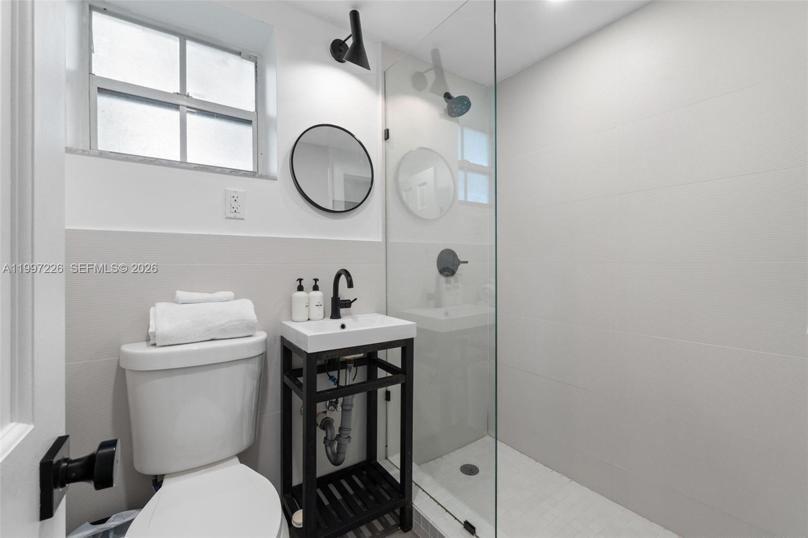 541 NE 62nd St #13 Miami, FL 33138