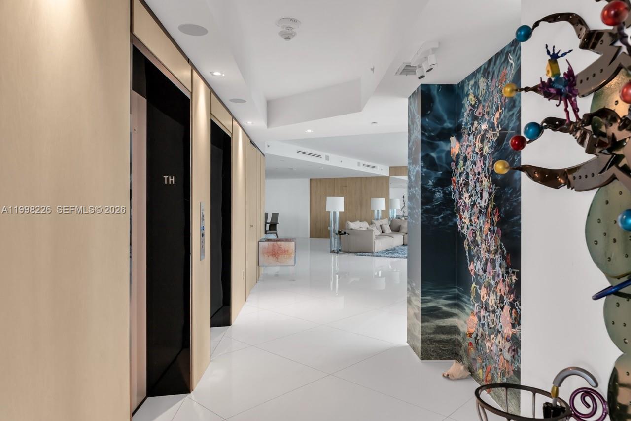 300 S Pointe Dr #3105 Miami Beach, FL 33139