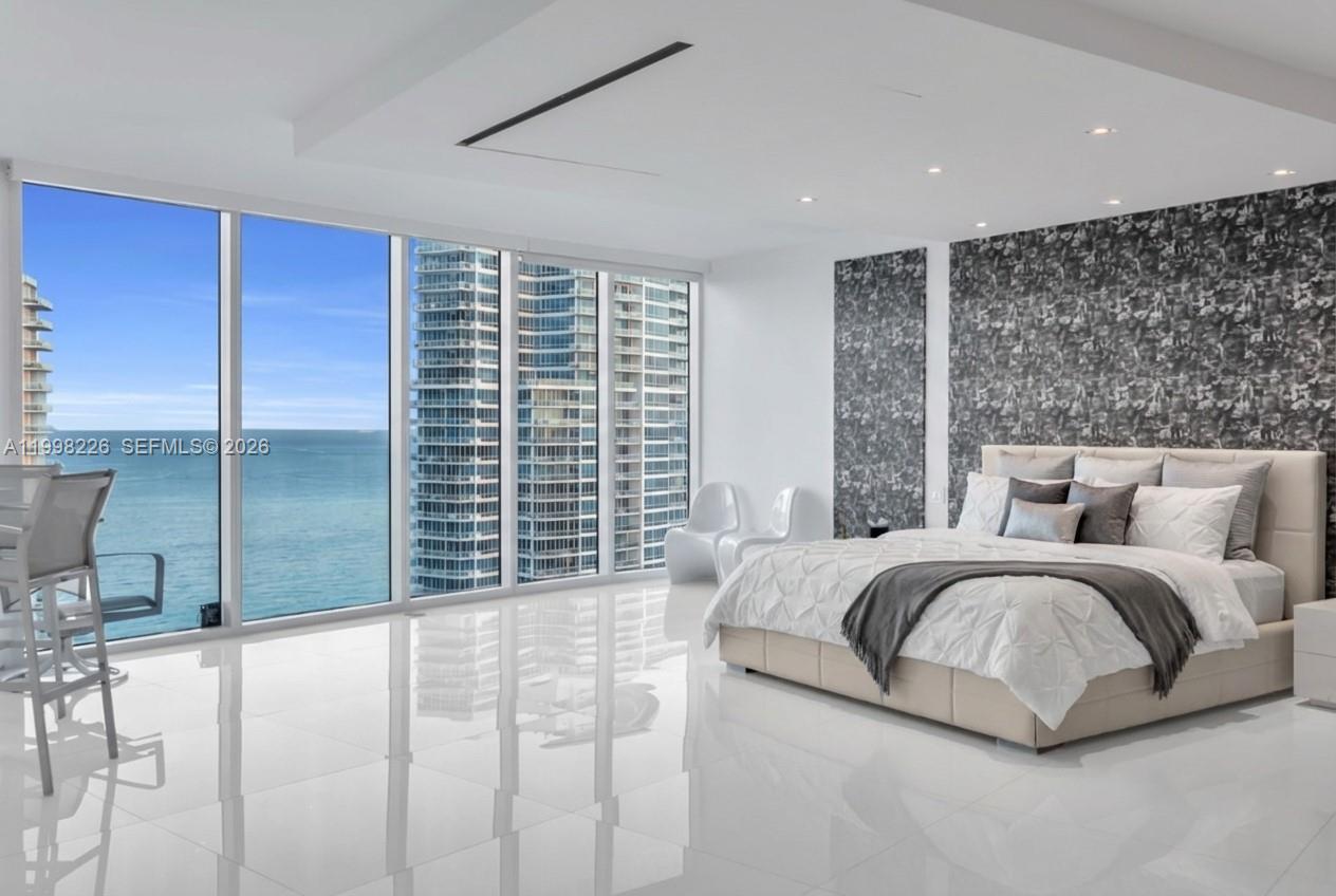 300 S Pointe Dr #3105 Miami Beach, FL 33139