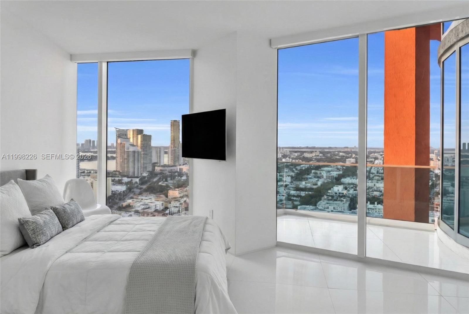 300 S Pointe Dr #3105 Miami Beach, FL 33139