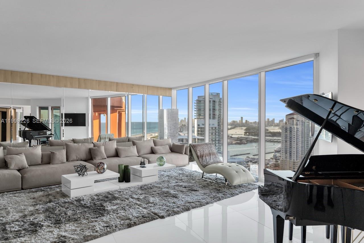 300 S Pointe Dr #3105 Miami Beach, FL 33139