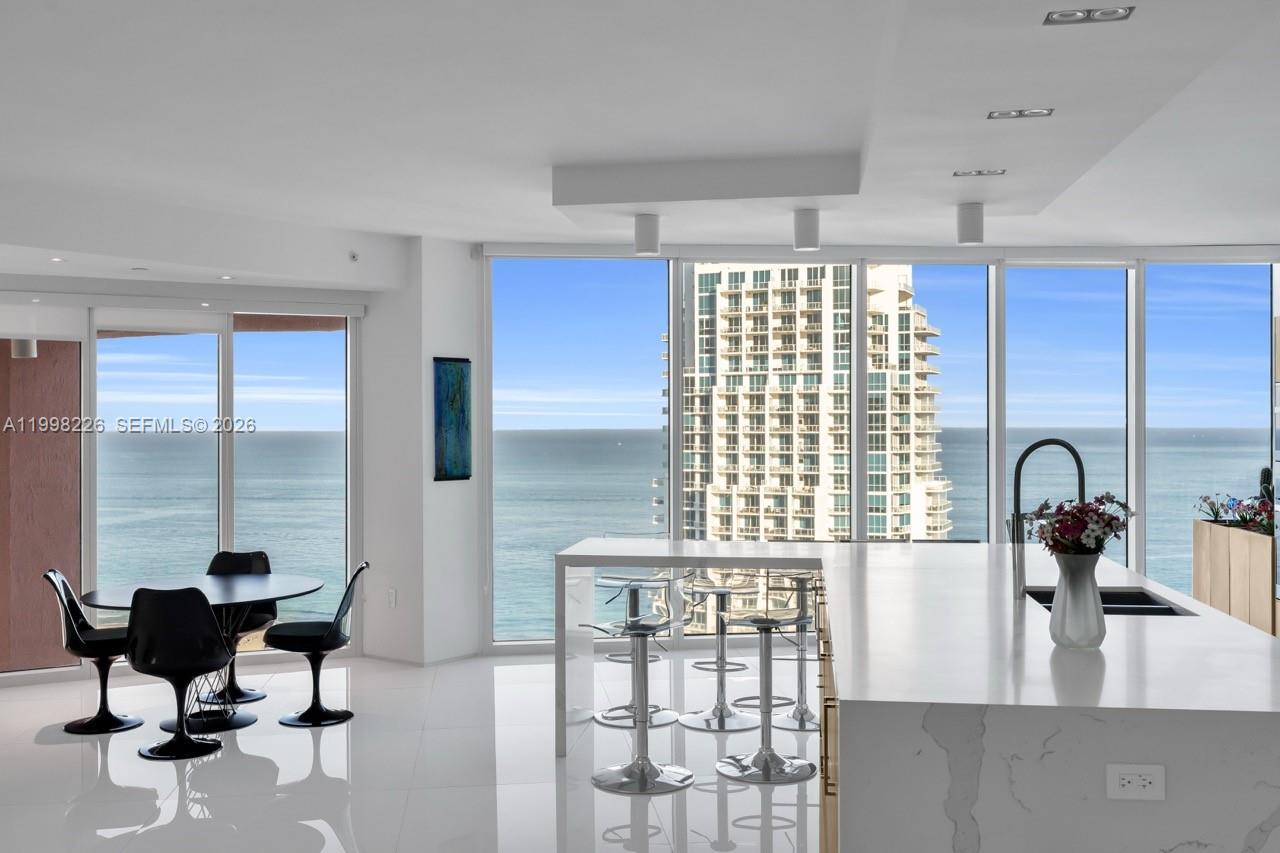 300 S Pointe Dr #3105 Miami Beach, FL 33139