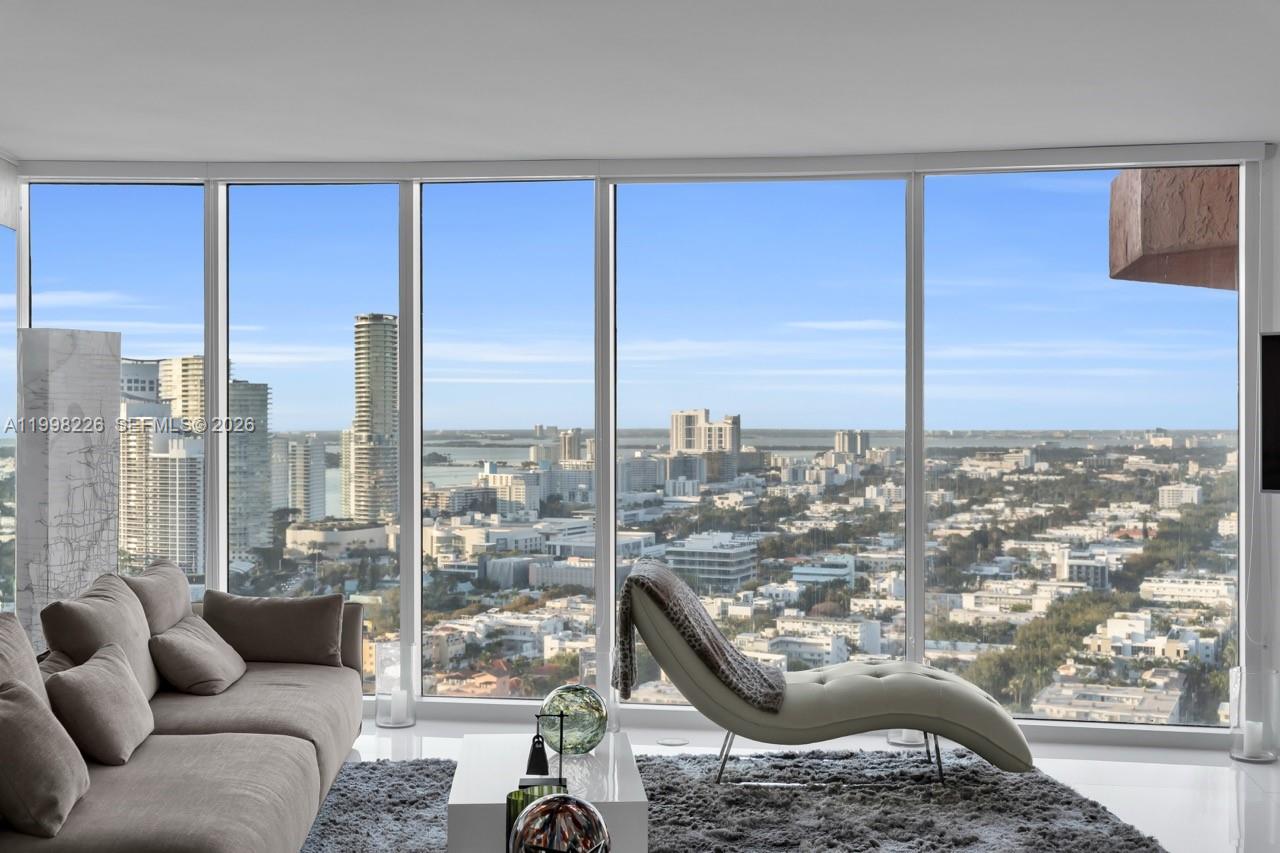 300 S Pointe Dr #3105 Miami Beach, FL 33139