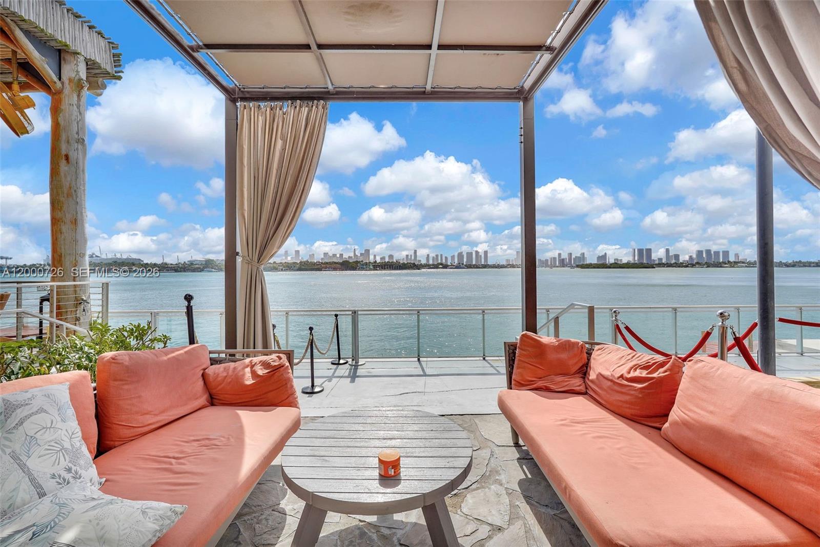 1100 West Ave #916 Miami Beach, FL 33139