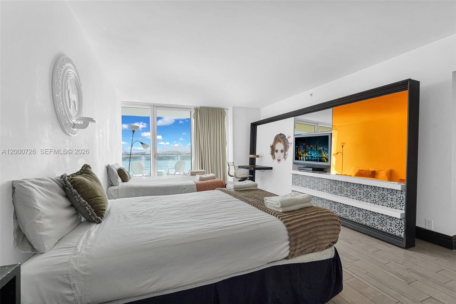 1100 West Ave #916 Miami Beach, FL 33139
