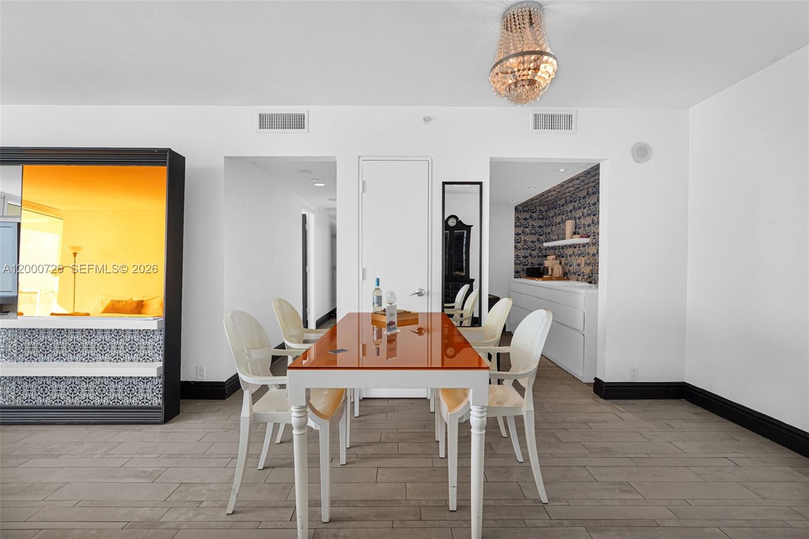 1100 West Ave #916 Miami Beach, FL 33139