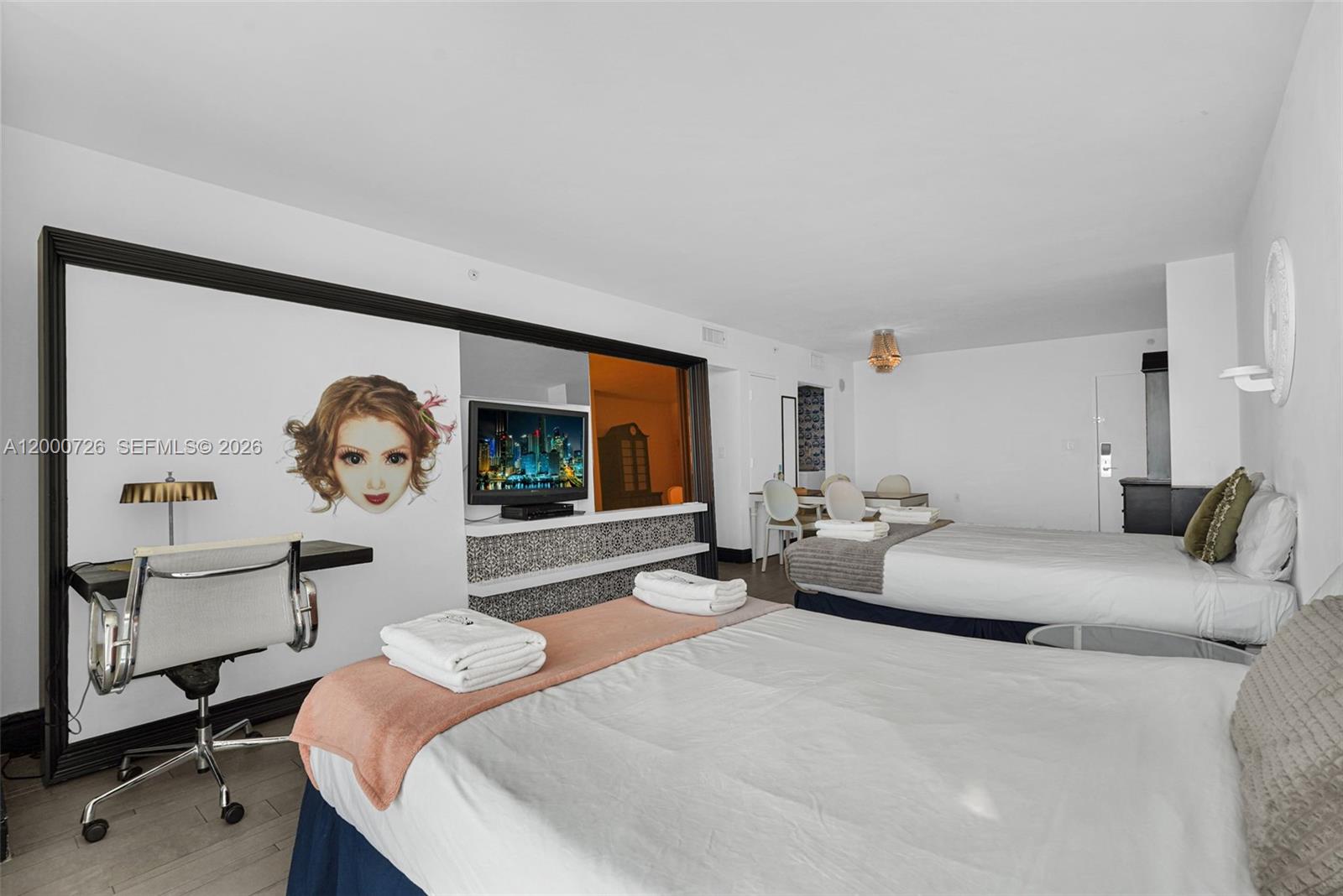 1100 West Ave #916 Miami Beach, FL 33139