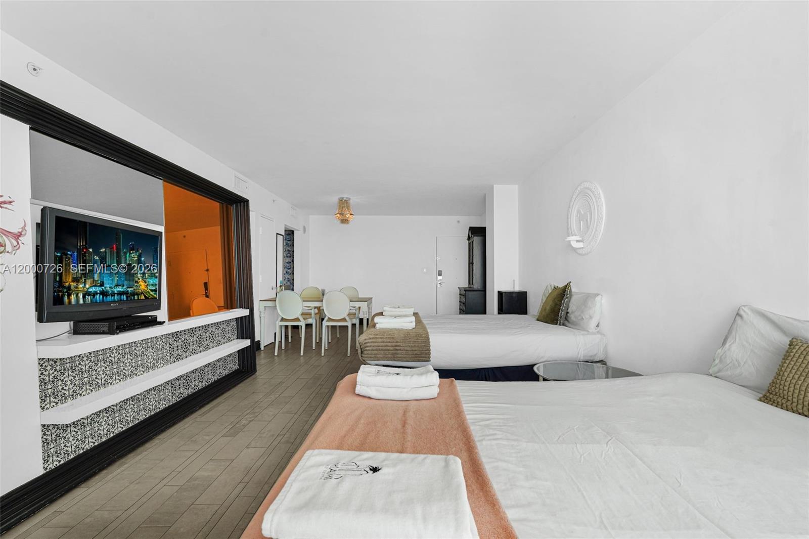 1100 West Ave #916 Miami Beach, FL 33139