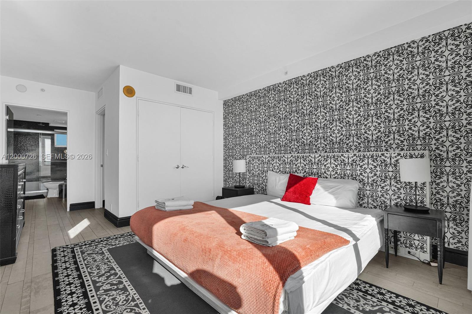 1100 West Ave #916 Miami Beach, FL 33139