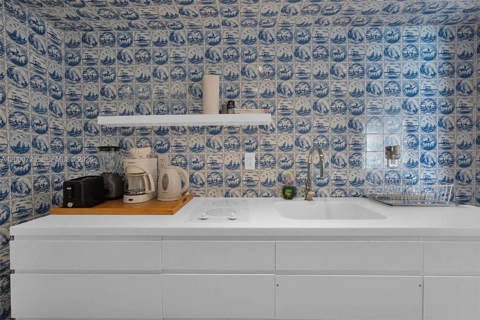 1100 West Ave #916 Miami Beach, FL 33139