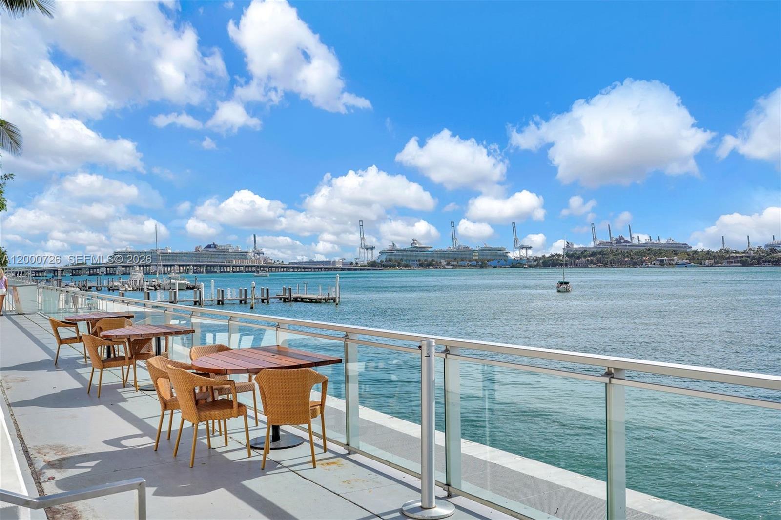 1100 West Ave #916 Miami Beach, FL 33139