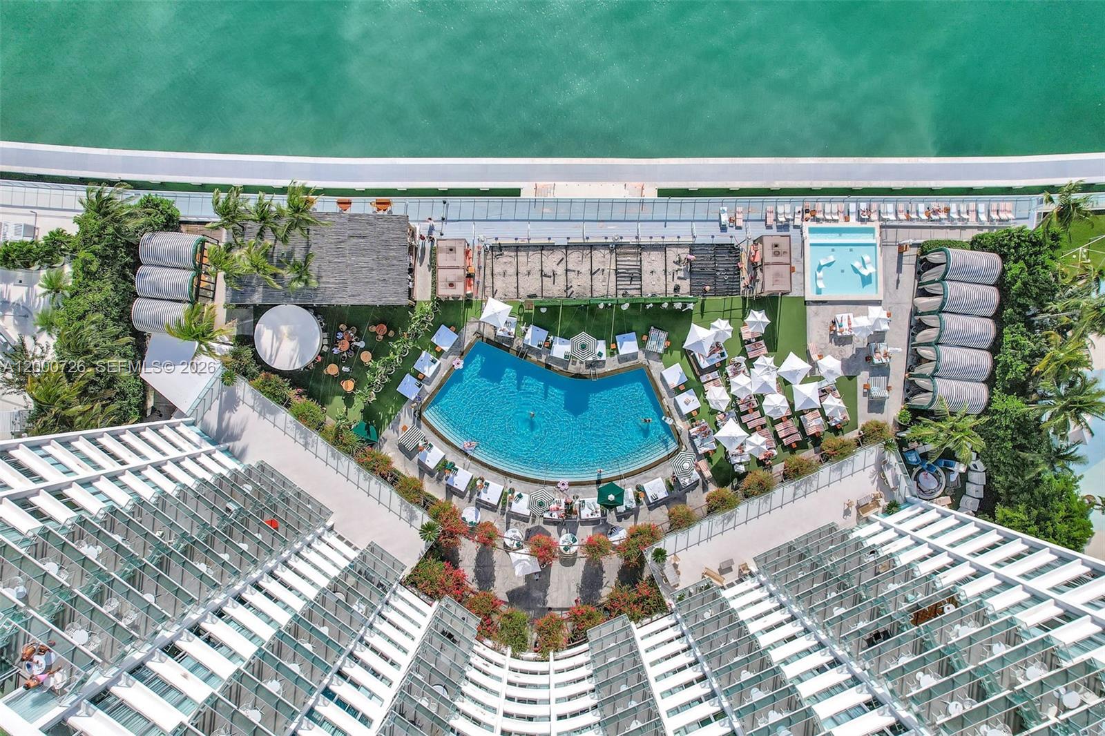1100 West Ave #916 Miami Beach, FL 33139
