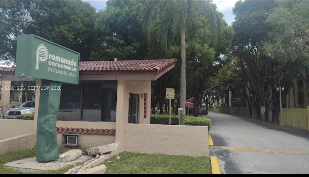 14301 N Kendall Dr #103B