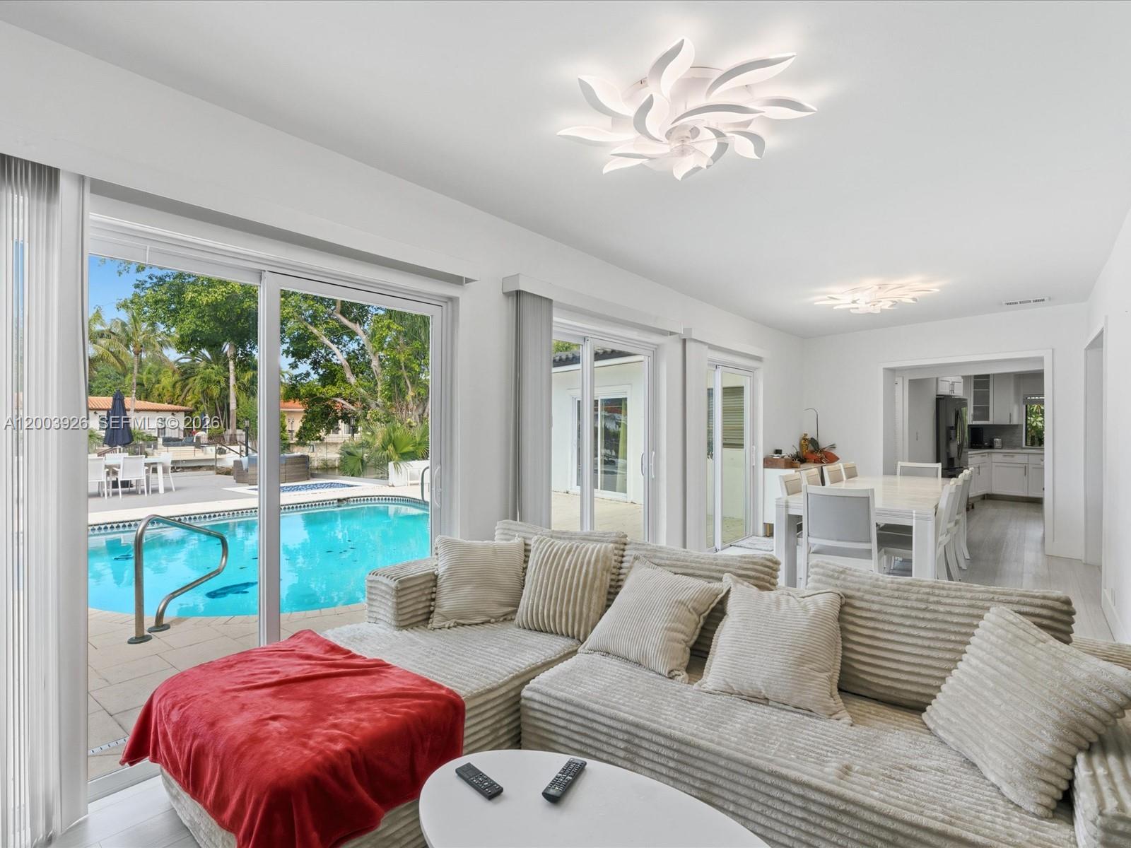 5000 Riviera Dr Coral Gables, FL 33146