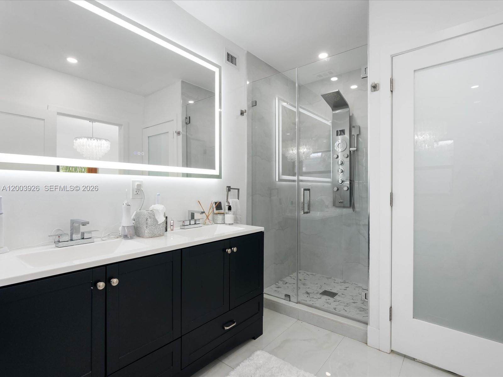 5000 Riviera Dr Coral Gables, FL 33146