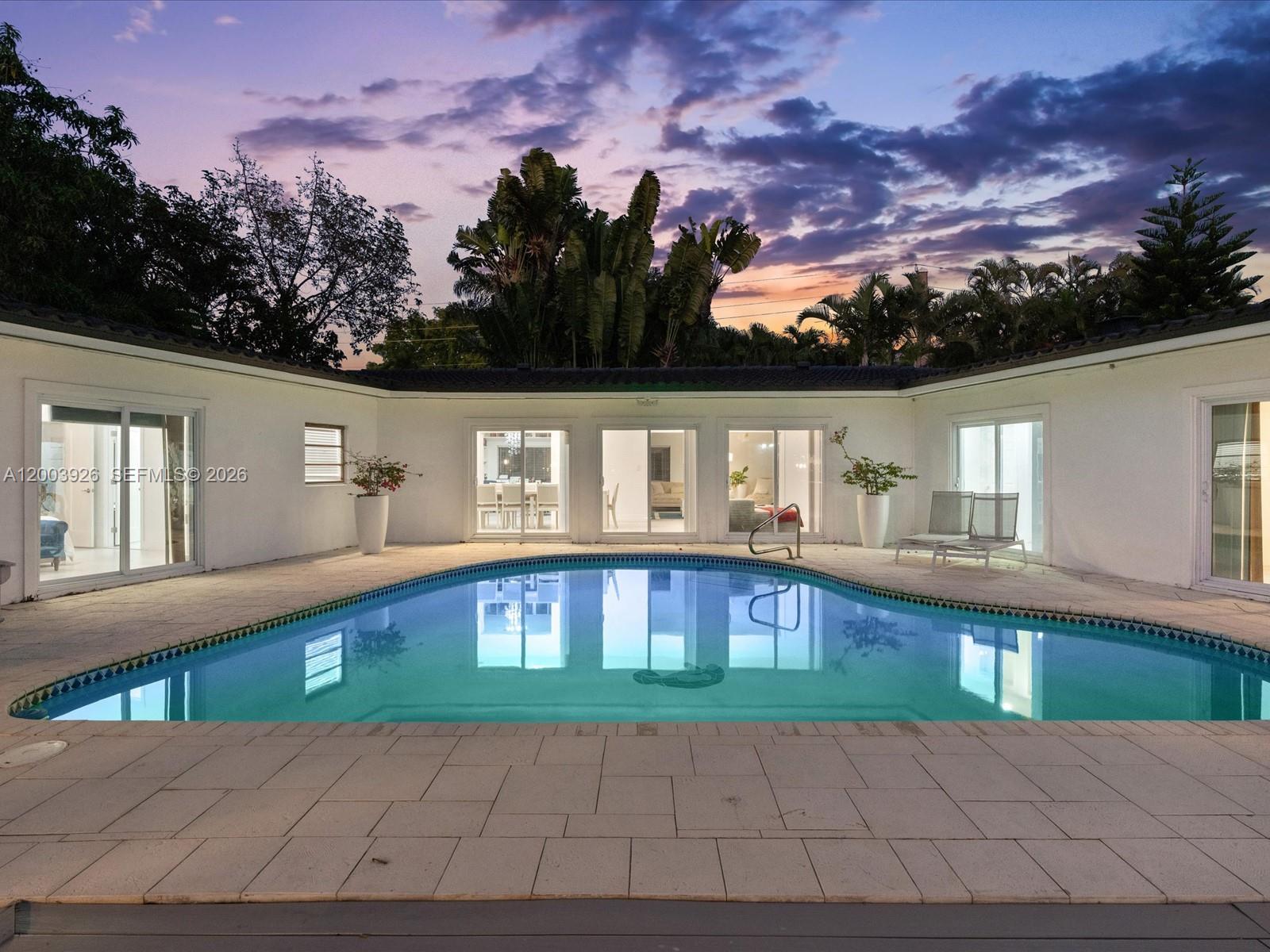 5000 Riviera Dr Coral Gables, FL 33146