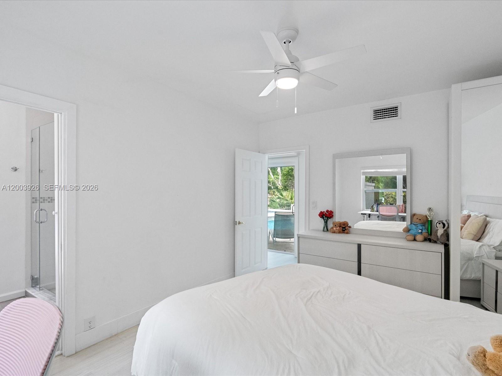 5000 Riviera Dr Coral Gables, FL 33146