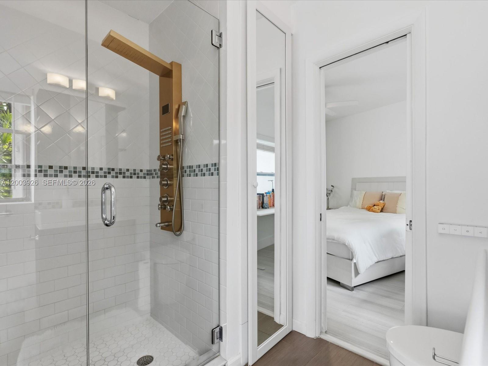 5000 Riviera Dr Coral Gables, FL 33146