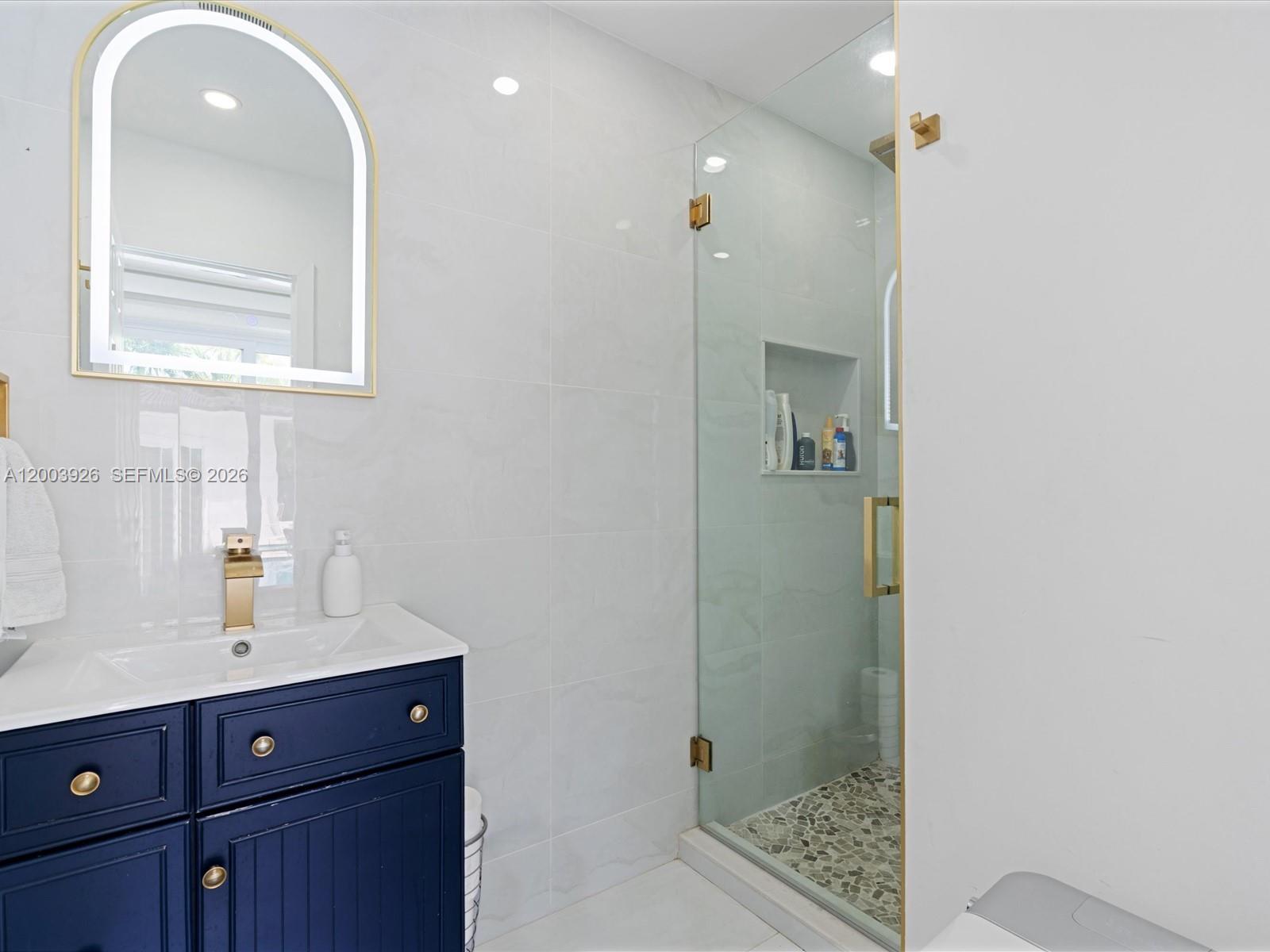 5000 Riviera Dr Coral Gables, FL 33146