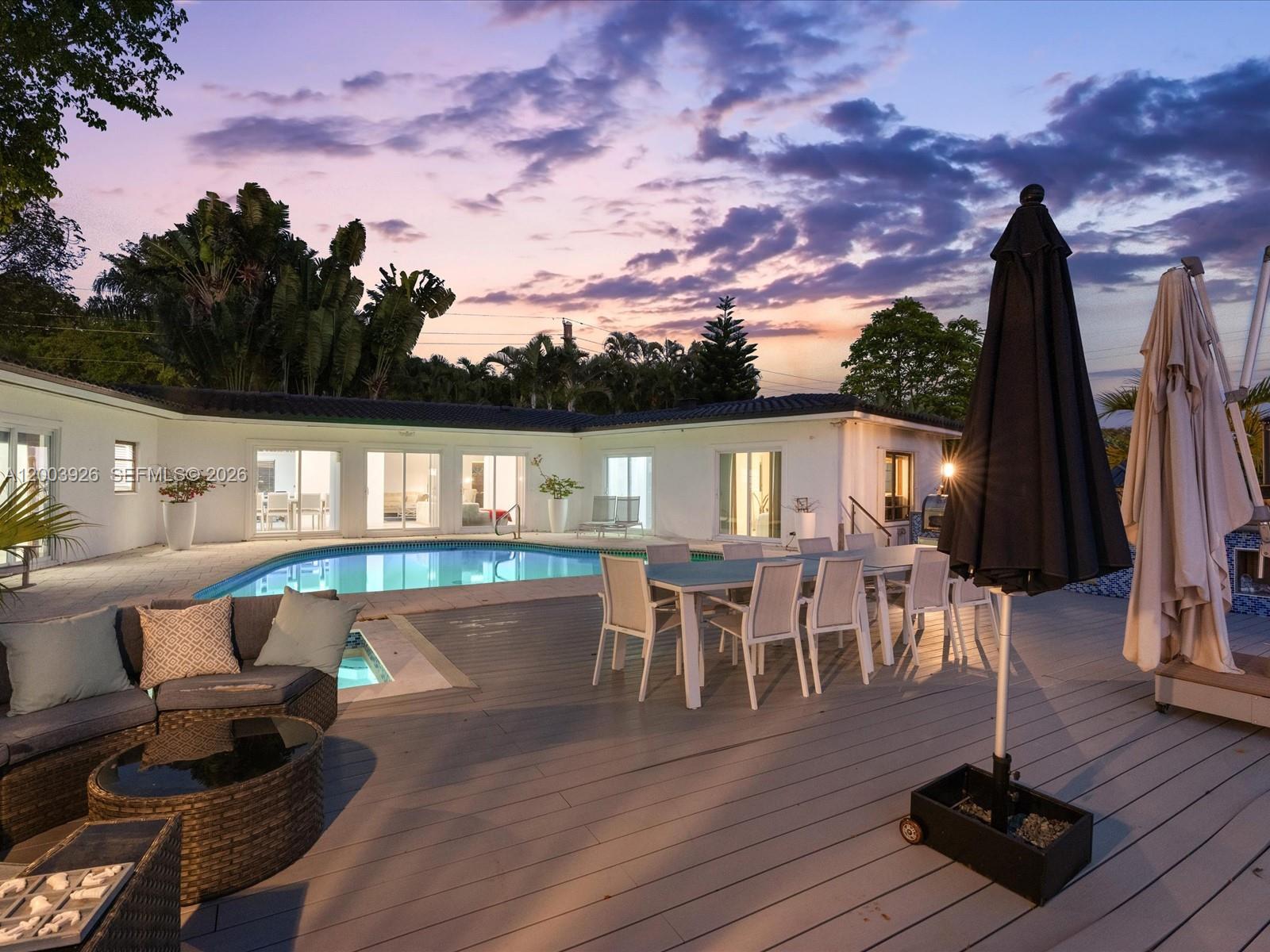 5000 Riviera Dr Coral Gables, FL 33146